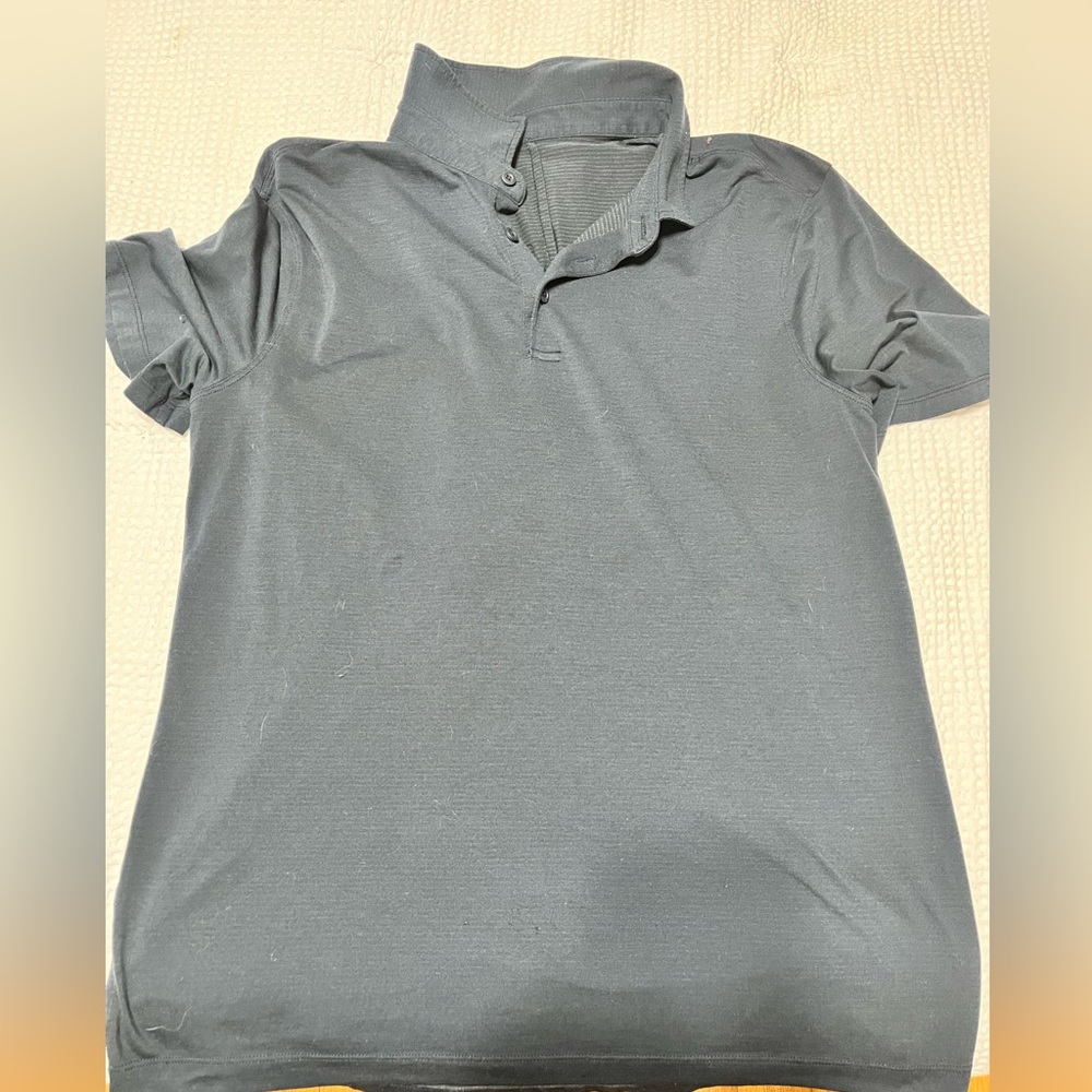 Men’s Lululemon polo